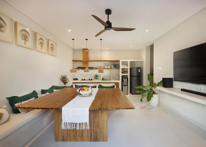 Reviva - 3br Villa Seminyak