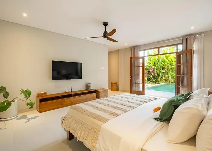 Villa Reviva - 3br Seminyak