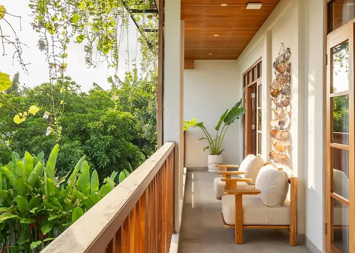 Villa Reviva - 3br Seminyak